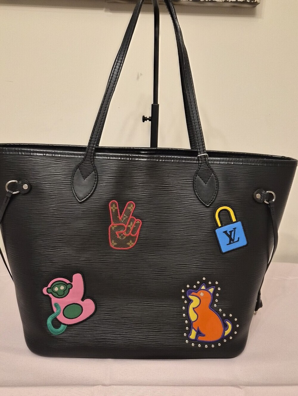 Louis Vuitton Neverfull MM Epi "Stickers" Edition | Pouch| Black | COA - Picture 2 of 16